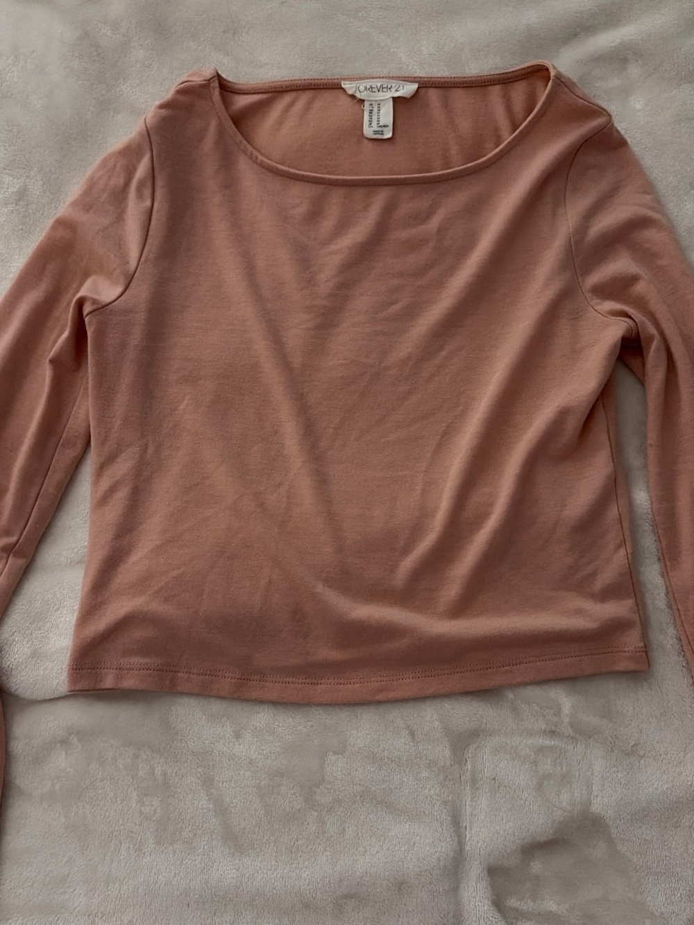 Forever 21 Women’s Dusty Rose Long Sleeve Scoop Neck Top